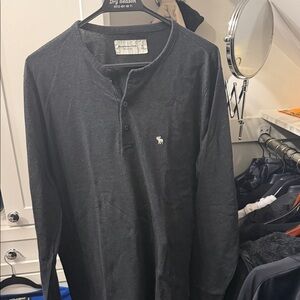 Abercrombie & Fitch Dark Gray Long Sleeve Henley